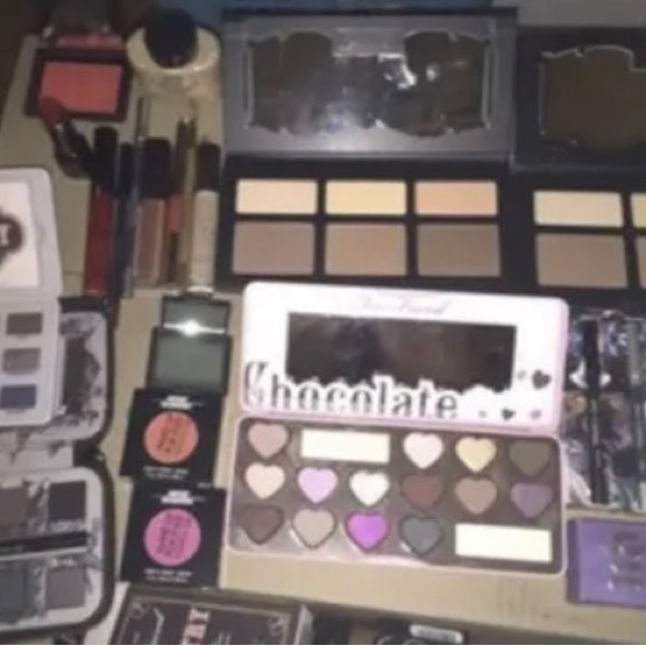 High end palette & makeup bundle - Picture 6 of 6